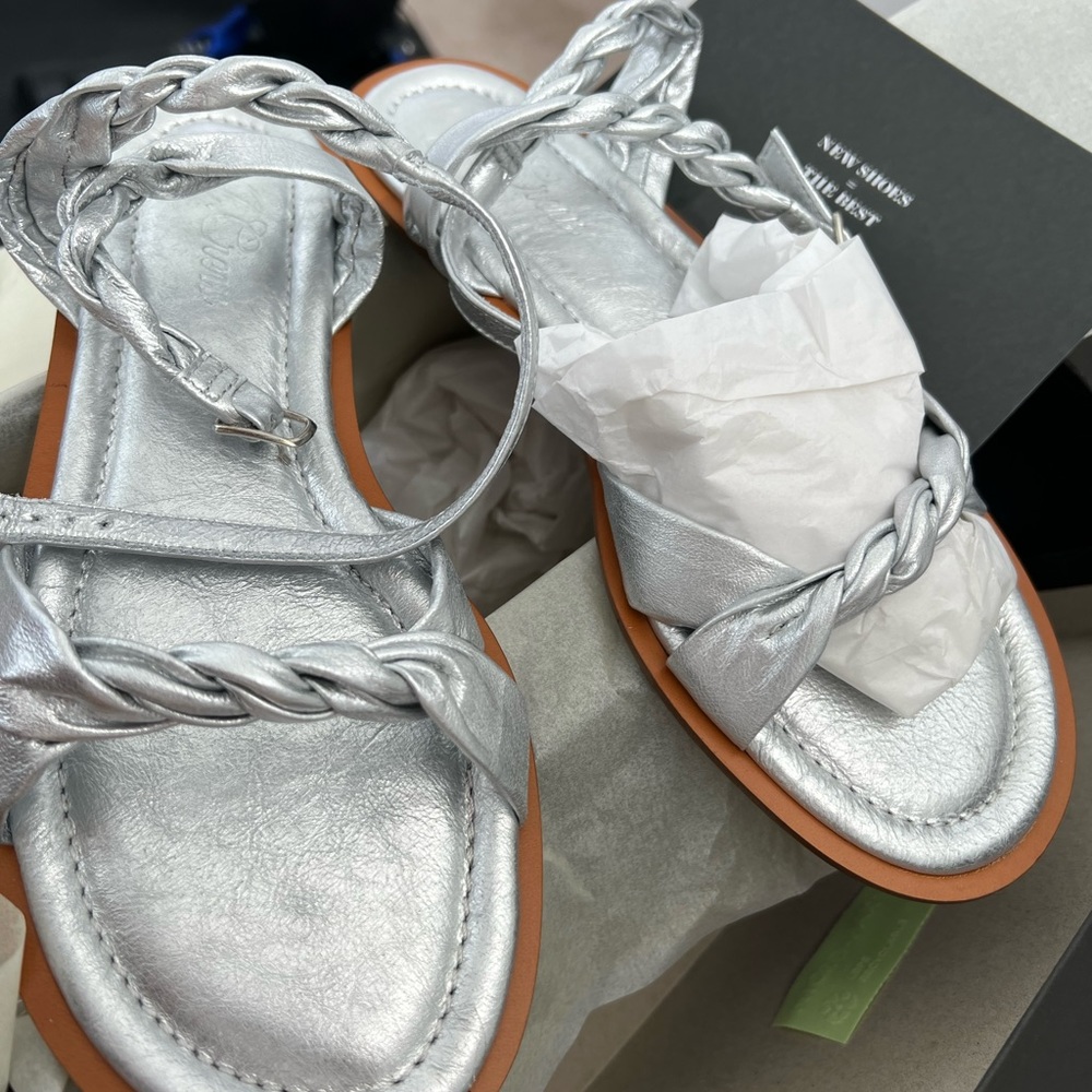 Metallic Silver Twist Sandal